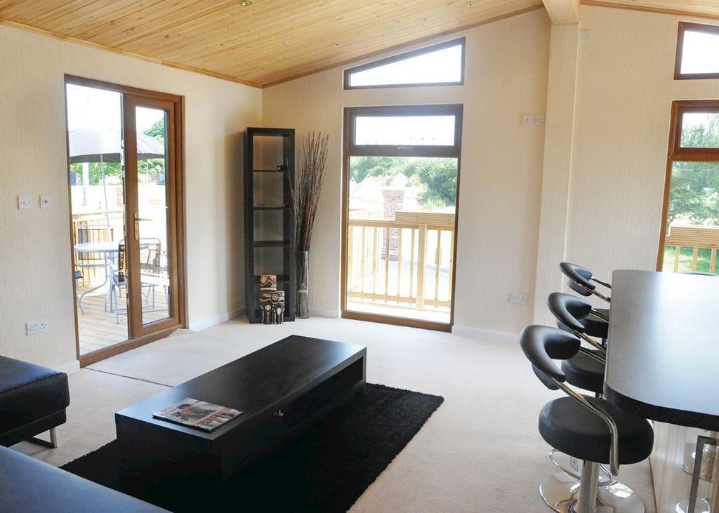 Weston Wood Lodges Melbourne  Ngoại thất bức ảnh